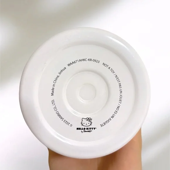 Hello Kitty : White Stainless Steel Thermal Mug | 40 OZ | NWT ✨🤍 - Picture 6 of 6